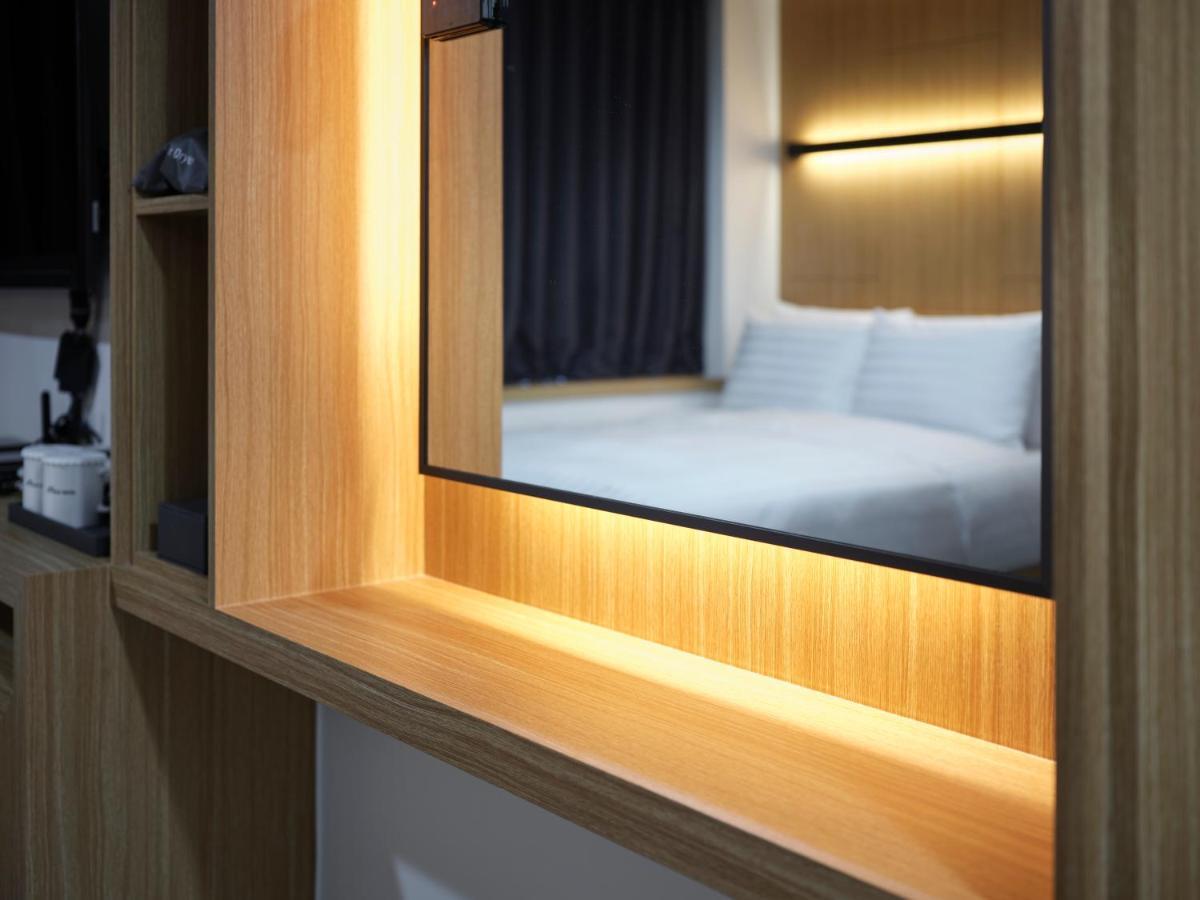 S Stay Hotel Suwon Bagian luar foto
